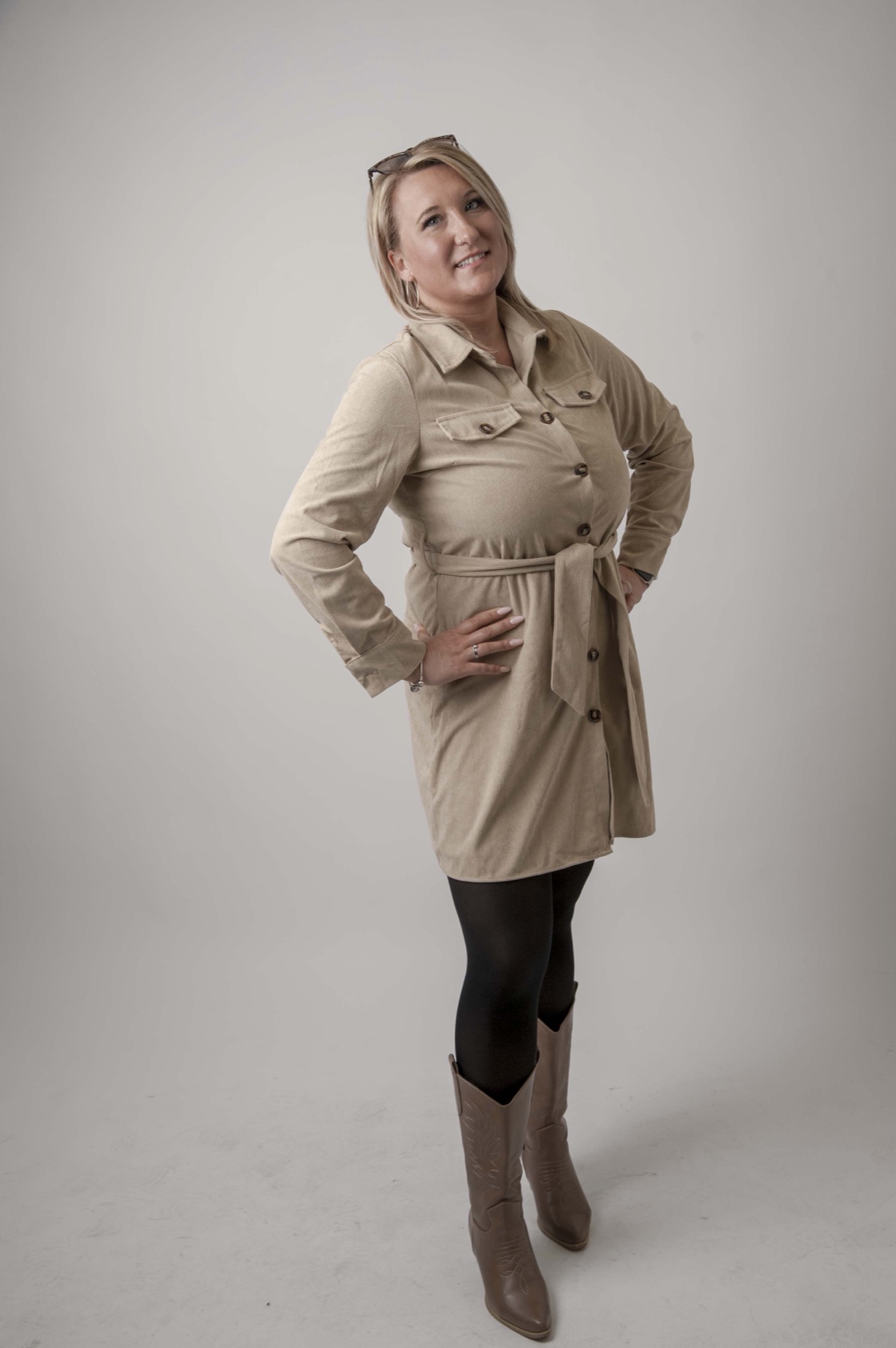 Jaqueline Bernbeck im professionellen Fotostudio